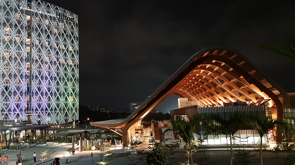 Star Mountain Plaza