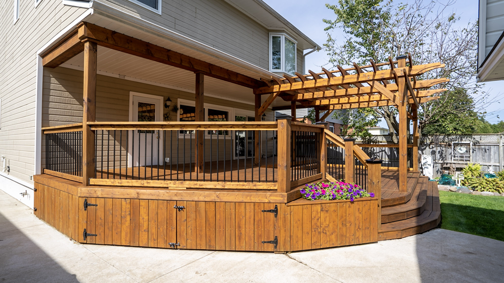 Ontario Porch Deck