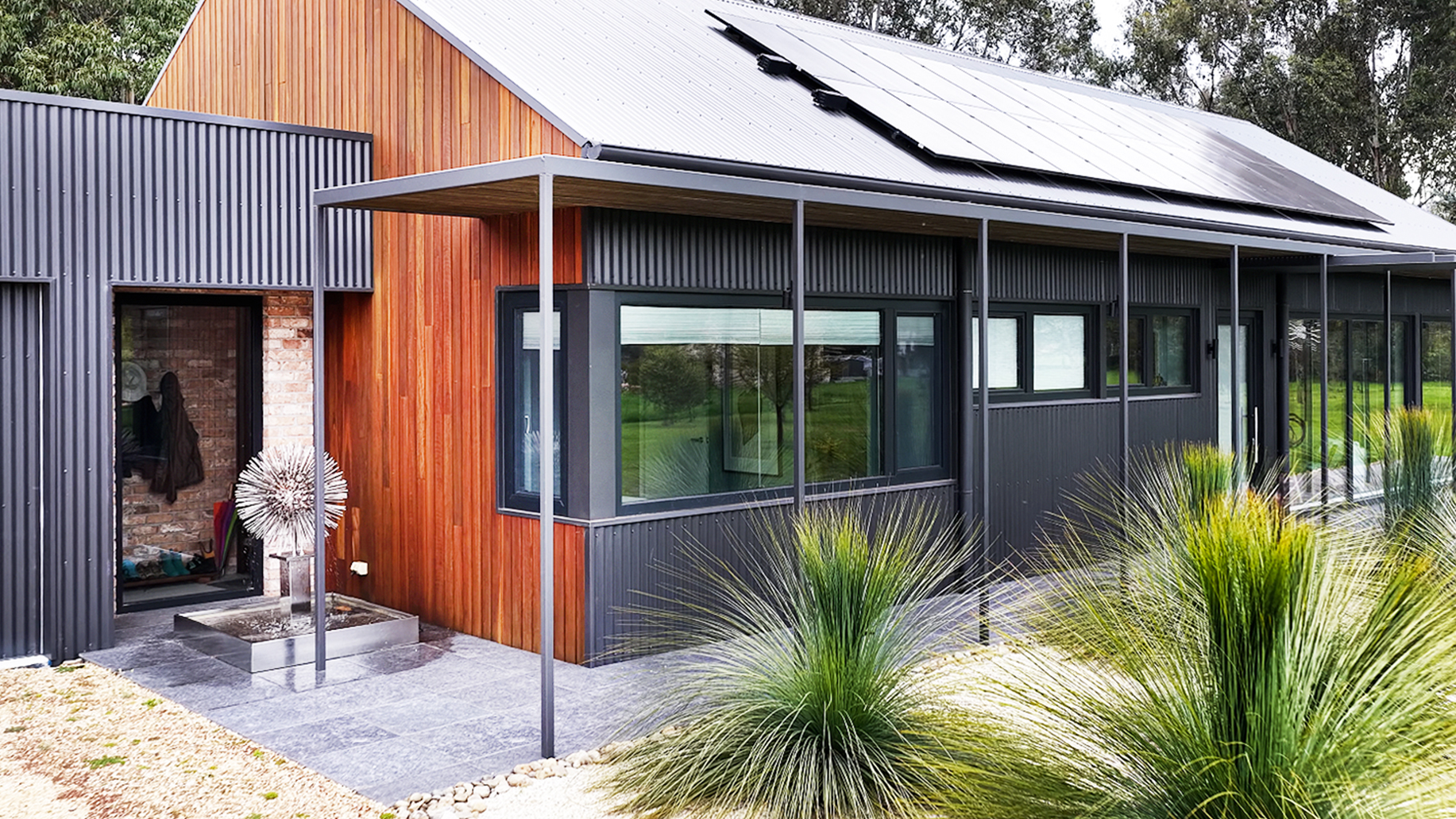 buxton-residence-spotted-gum-clad-entry.jpg (1)