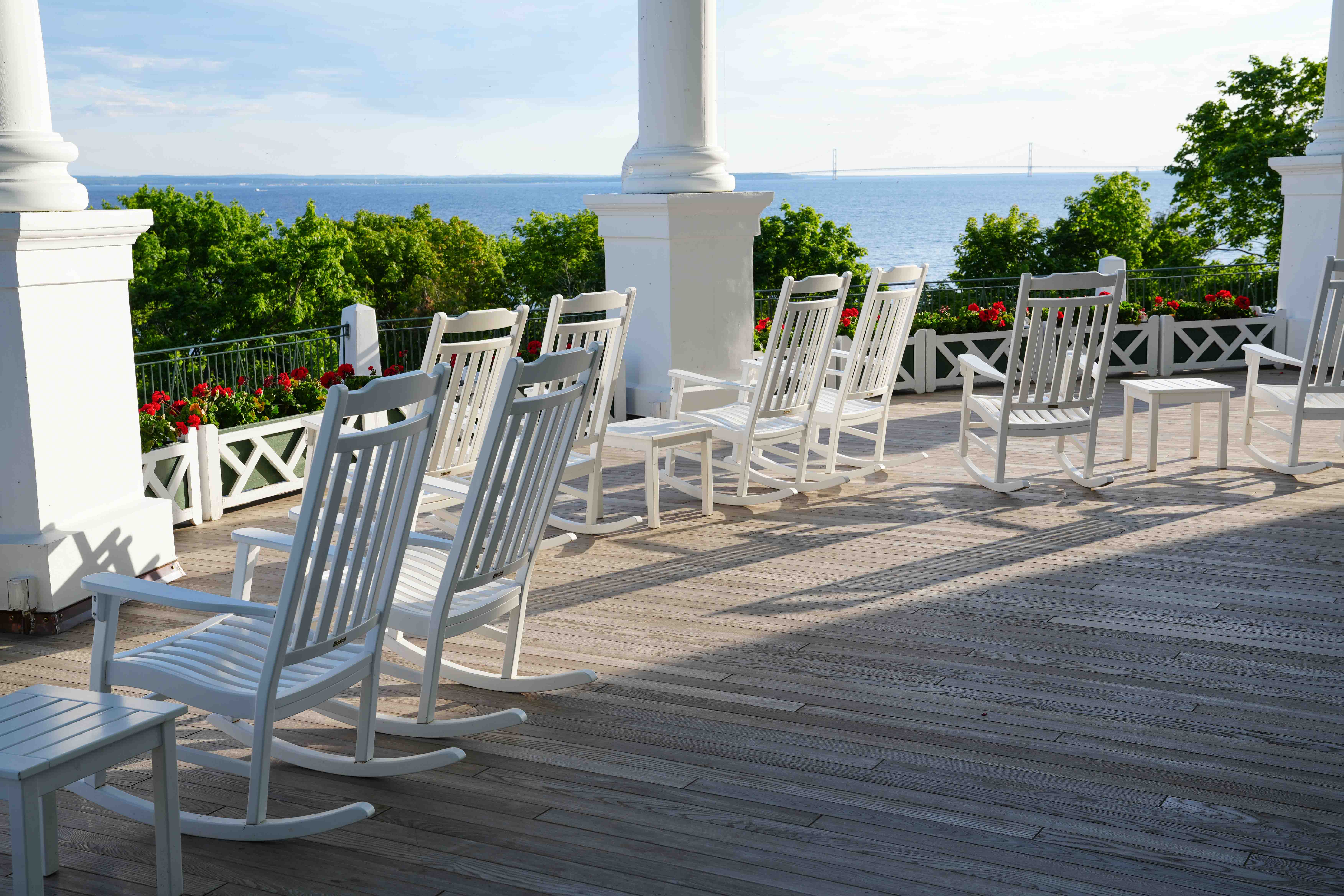 grand-hotel-mackinac-island-weathered-timber-porch-decking.jpg