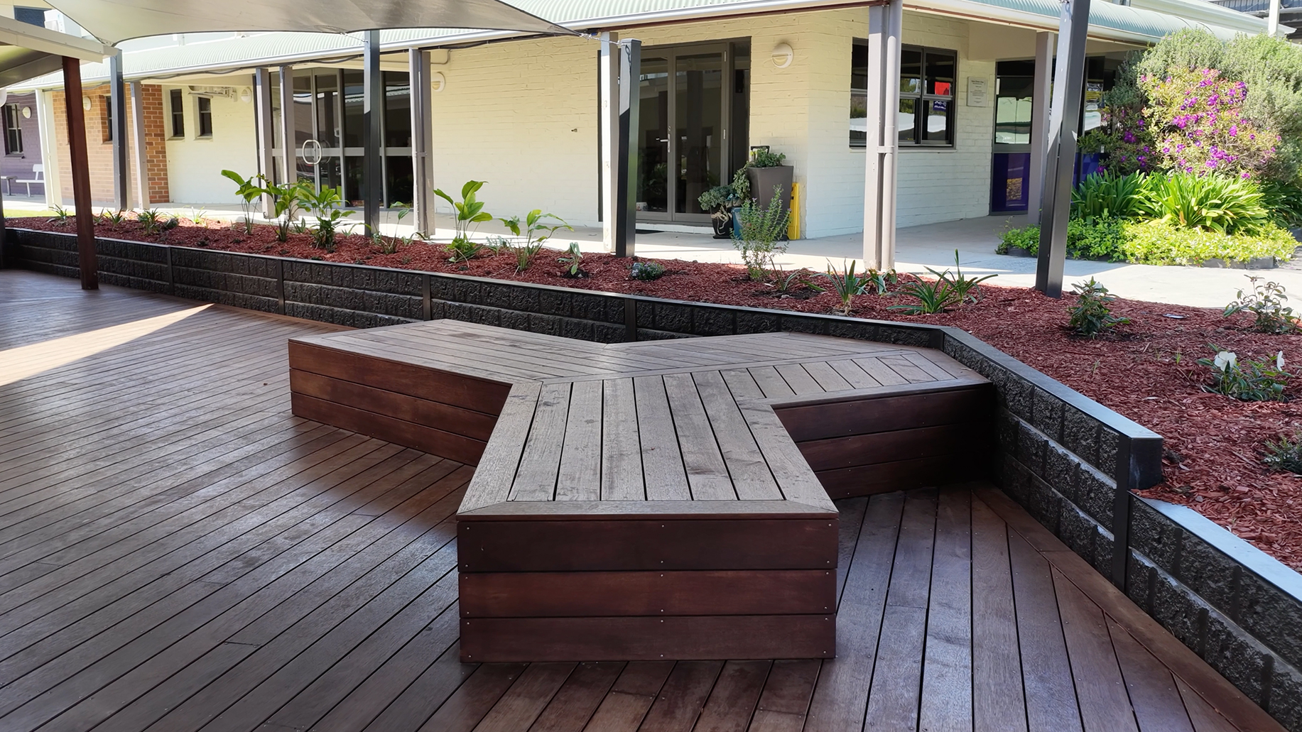 calvary-christian-college-timber-courtyard-decking.jpg